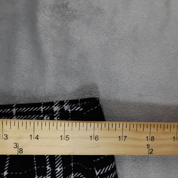 Shein Curve Mini Skirt 1XL Black Plaid Whimsigoth Dark Academia School Girl Y2k - Picture 5 of 10